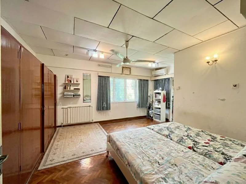 Bungalow House for Sale in Seksyen 16 (Petaling Jaya) - Afiqah zaidi - Bedroom - PropertyGuru.com.my