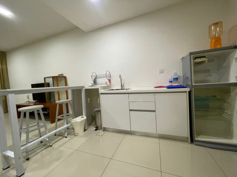 Kediaman Servis untuk Disewa di Trefoil @ Setia City - Teh KS - Kitchen - PropertyGuru.com.my