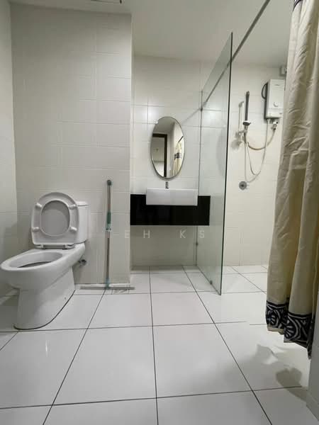 Kediaman Servis untuk Disewa di Trefoil @ Setia City - Teh KS - Bathroom - PropertyGuru.com.my
