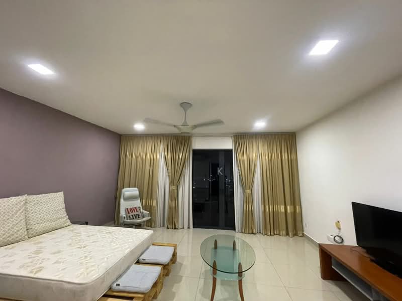 Kediaman Servis untuk Disewa di Trefoil @ Setia City - Teh KS - Living Room - PropertyGuru.com.my