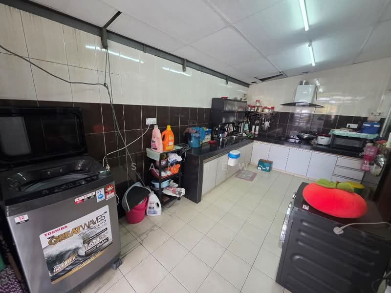 Semi-Detached House for Sale in Semenyih (Selangor) - Sam Hew - Kitchen - PropertyGuru.com.my