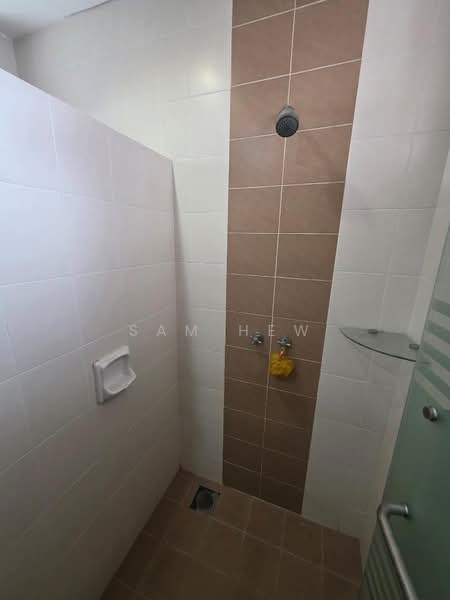 Semi-Detached House for Sale in Semenyih (Selangor) - Sam Hew - Bathroom - PropertyGuru.com.my