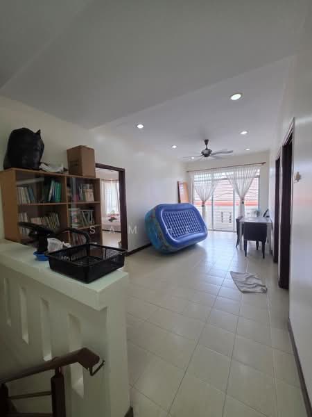 Semi-Detached House for Sale in Semenyih (Selangor) - Sam Hew - Living Room - PropertyGuru.com.my