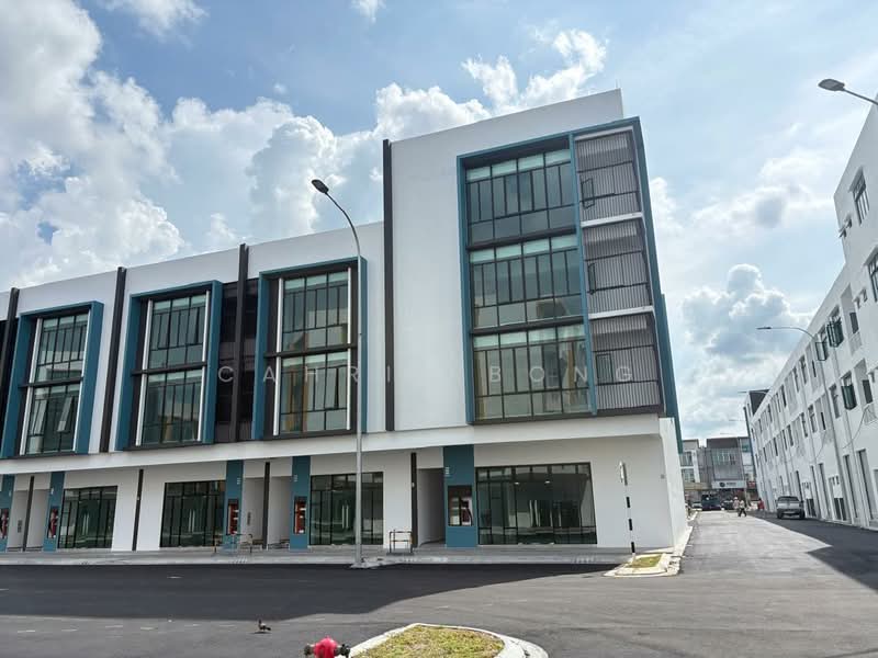 Shop / Office for Sale in Bandar Baru Permas Jaya (Permas Jaya) - Cahrie Bong - Exterior - PropertyGuru.com.my