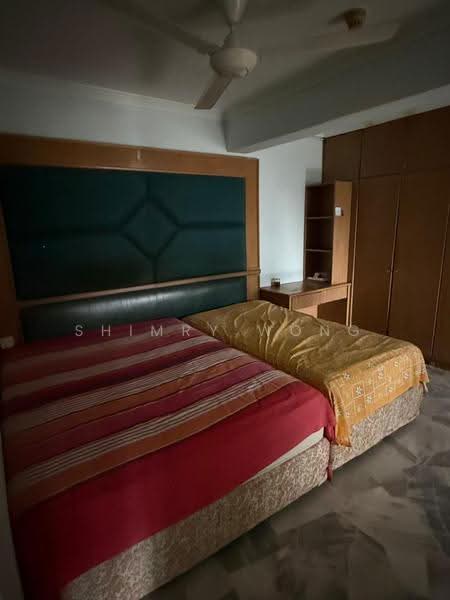 Kondominium untuk Dijual di The Pines - Shimry Wong - Bedroom - PropertyGuru.com.my