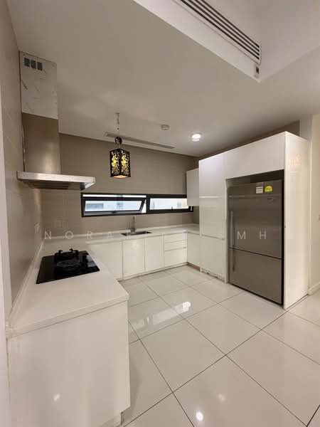 Condominium for Sale at The Veo - Norafian SMH - Kitchen - PropertyGuru.com.my