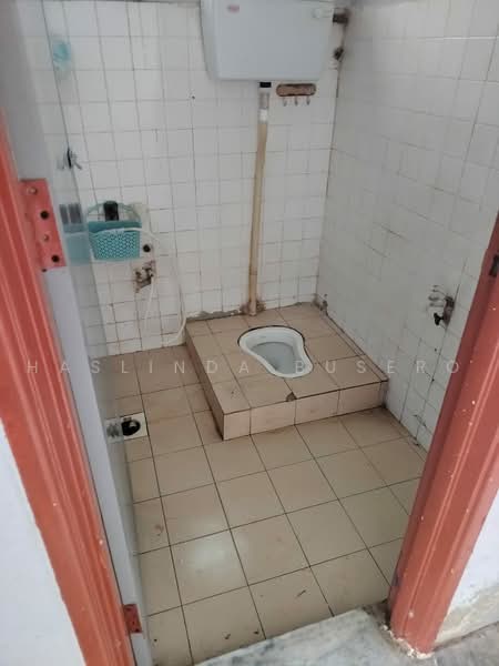 Rumah Teres 1-Tingkat untuk Disewa di Rawang (Selangor) - Haslinda Busero - Bathroom - PropertyGuru.com.my