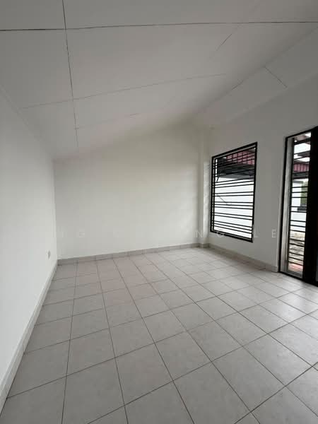 3-storey Terraced House for Rent in Masai (Johor) - Hong Charng Lee - Interior - PropertyGuru.com.my