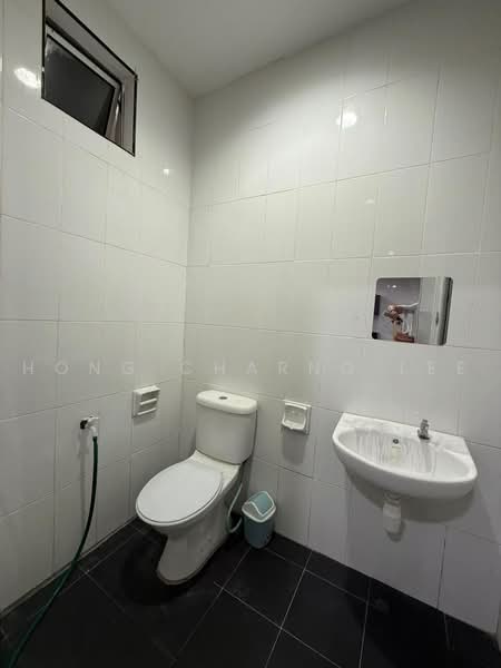 3-storey Terraced House for Rent in Masai (Johor) - Hong Charng Lee - Bathroom - PropertyGuru.com.my