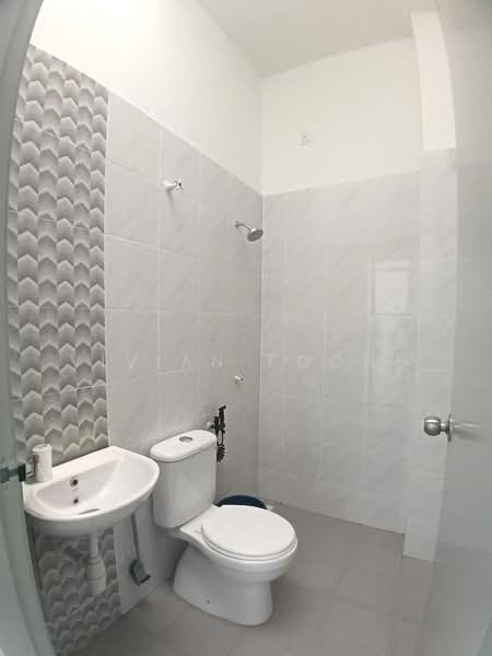 Rumah Teres untuk Disewa di Ipoh (Perak) - Vivian Foong - Bathroom - PropertyGuru.com.my