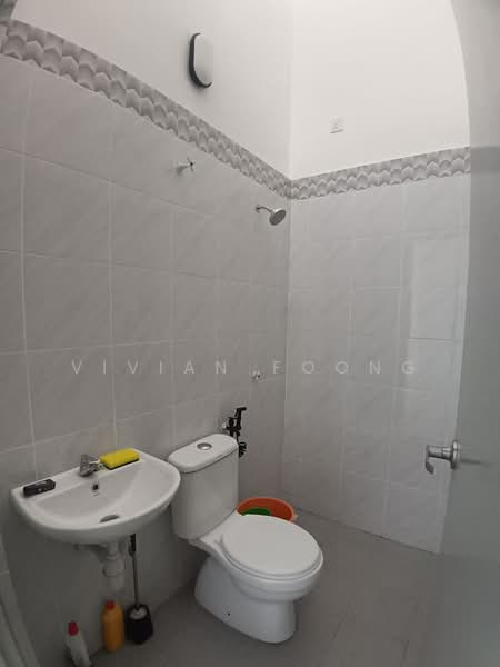 Rumah Teres untuk Disewa di Ipoh (Perak) - Vivian Foong - Bathroom - PropertyGuru.com.my