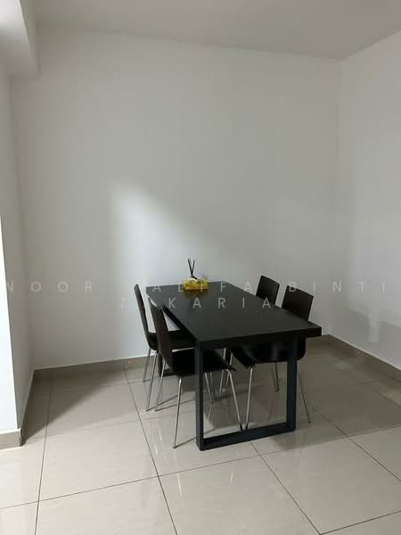 Kediaman Servis untuk Disewa di Eclipse Residence @ Pan'gaea - Noor Zalifa Binti Zakaria - Dining Room - PropertyGuru.com.my