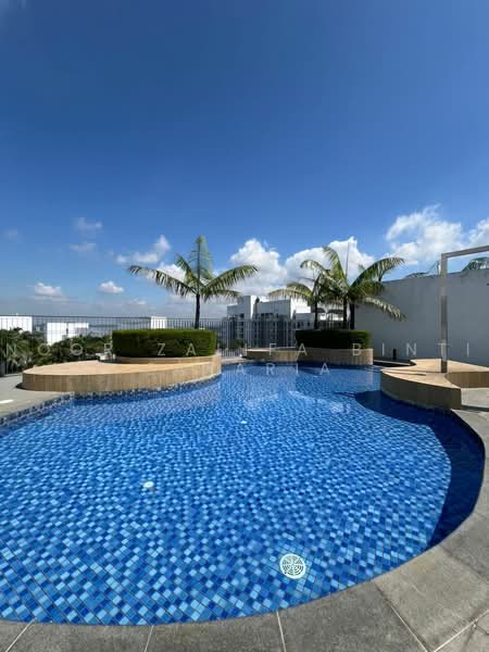 Kediaman Servis untuk Disewa di Eclipse Residence @ Pan'gaea - Noor Zalifa Binti Zakaria - Pool - PropertyGuru.com.my