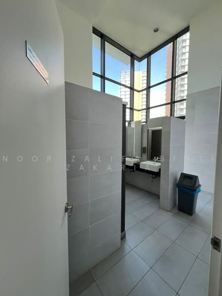Kediaman Servis untuk Disewa di Eclipse Residence @ Pan'gaea - Noor Zalifa Binti Zakaria - Bathroom - PropertyGuru.com.my