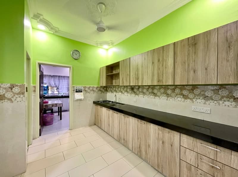 2-storey Terraced House for Sale in Seksyen 8 (Bandar Baru Bangi) - Afiqah zaidi - Kitchen - PropertyGuru.com.my