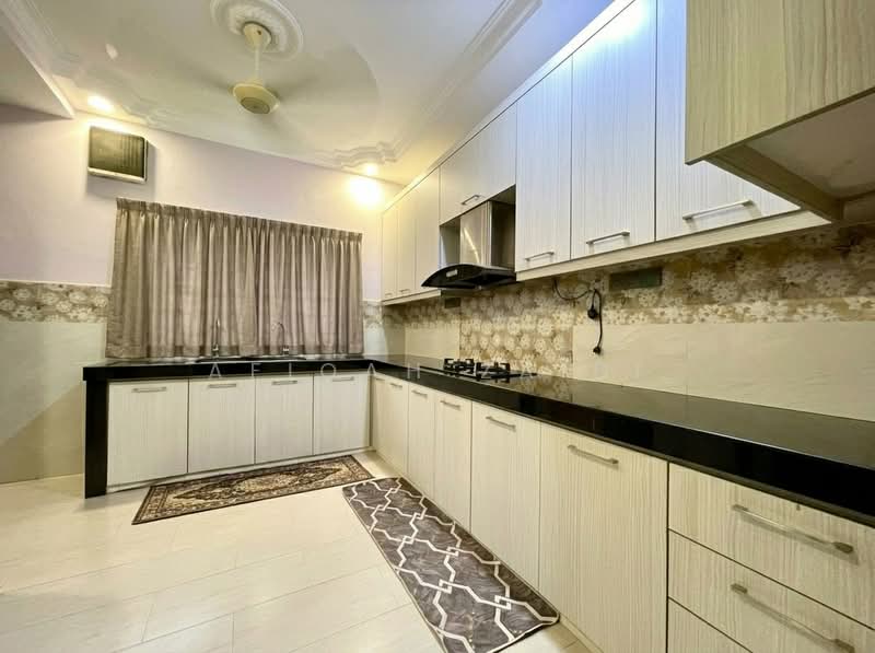 2-storey Terraced House for Sale in Seksyen 8 (Bandar Baru Bangi) - Afiqah zaidi - Kitchen - PropertyGuru.com.my