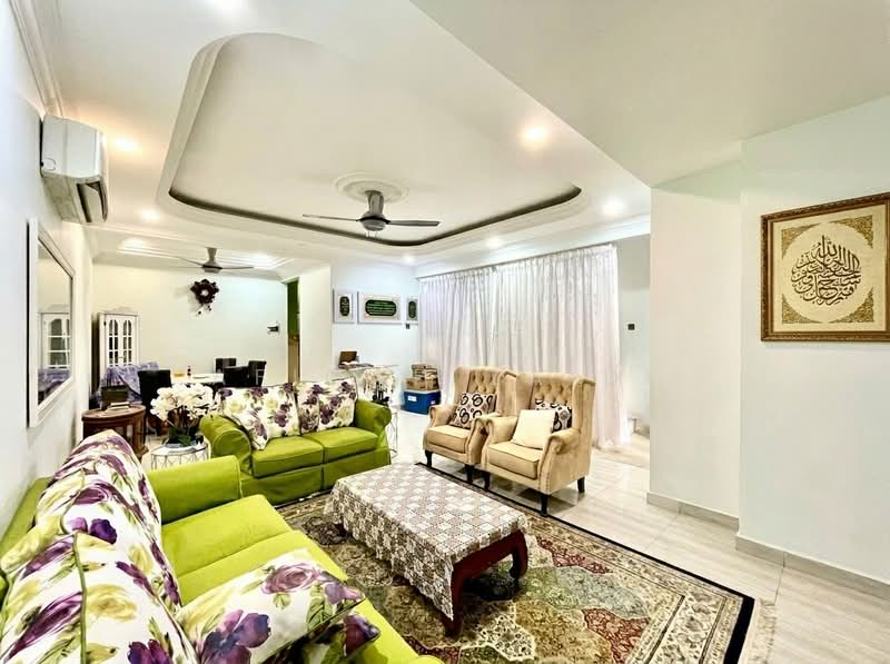 2-storey Terraced House for Sale in Seksyen 8 (Bandar Baru Bangi) - Afiqah zaidi - Living Room - PropertyGuru.com.my