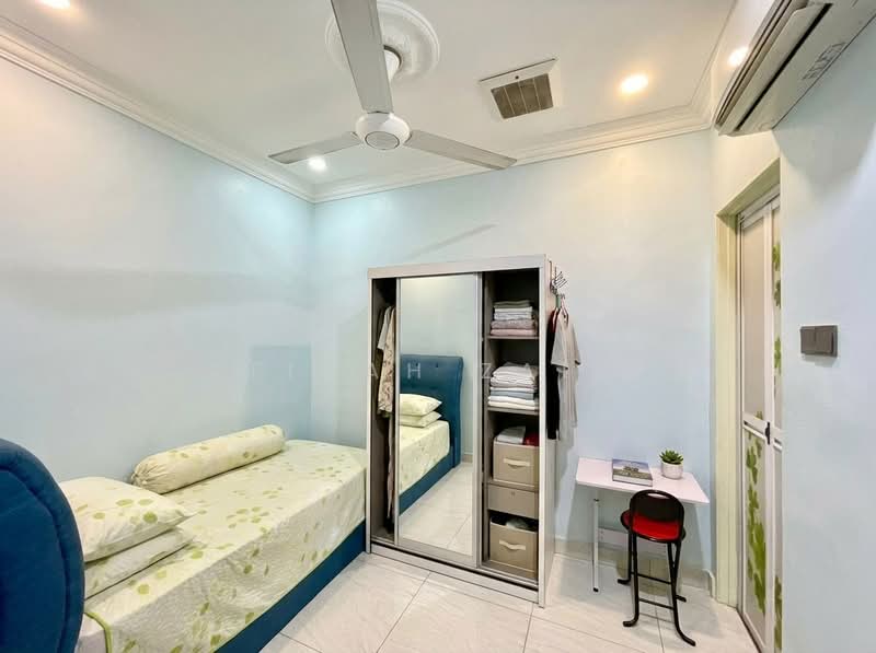 2-storey Terraced House for Sale in Seksyen 8 (Bandar Baru Bangi) - Afiqah zaidi - Bedroom - PropertyGuru.com.my