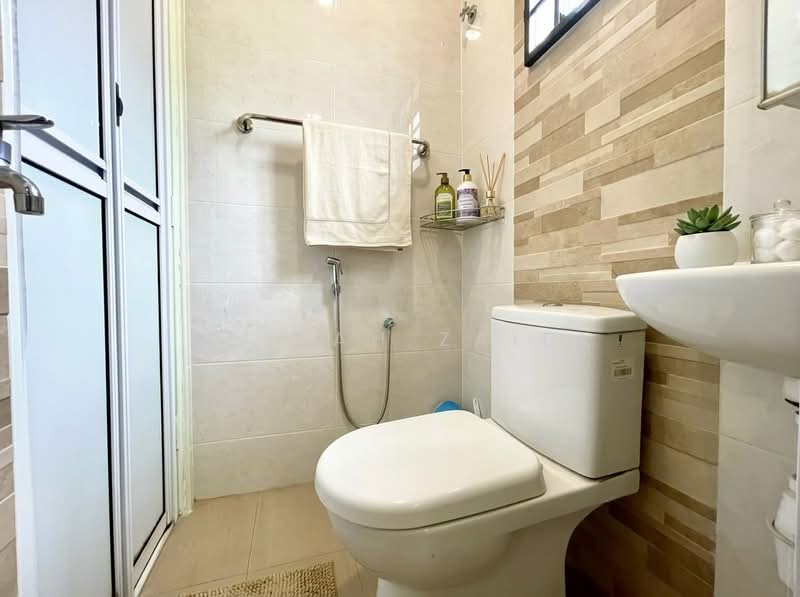 2-storey Terraced House for Sale in Seksyen 8 (Bandar Baru Bangi) - Afiqah zaidi - Bathroom - PropertyGuru.com.my