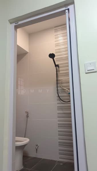 Flat for Sale at Taman Saujana Jati - Tommy Low - Bathroom - PropertyGuru.com.my