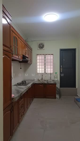Flat for Sale at Taman Saujana Jati - Tommy Low - Kitchen - PropertyGuru.com.my