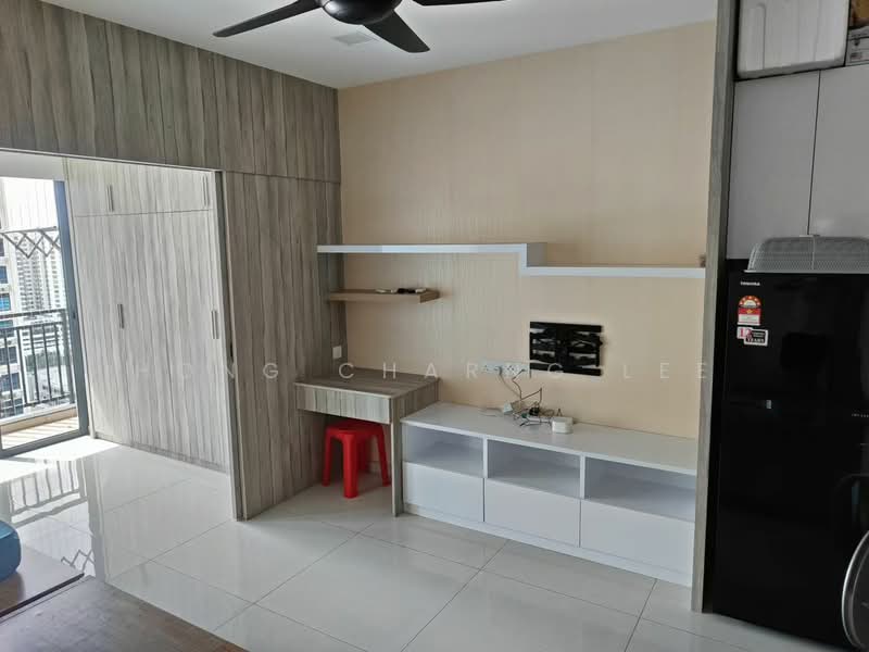Kediaman Servis untuk Disewa di Country Garden Central Park - Hong Charng Lee - Living Room - PropertyGuru.com.my