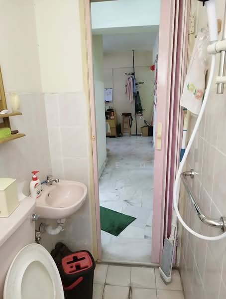 Kondominium untuk Dijual di Danau Idaman - Dlynie Ooi - Bathroom - PropertyGuru.com.my