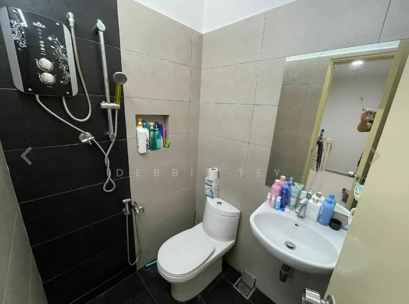Rumah Teres 2-Tingkat untuk Dijual di Pusat Bandar Puchong (Puchong) - Debbie Tey - Bathroom - PropertyGuru.com.my