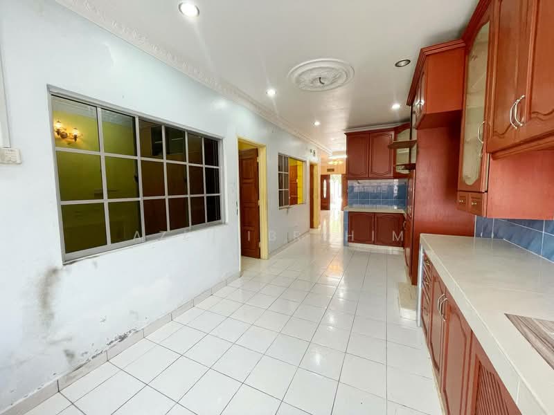Rumah Teres 1-Tingkat untuk Dijual di Taman Pelangi Semenyih (Semenyih) - Azli Ibrahim - Kitchen - PropertyGuru.com.my