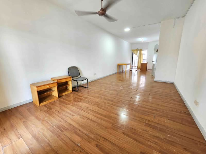 3-storey Terraced House for Sale in Lake Fields (Sungai Besi) - Suki Tan - PropertyGuru.com.my