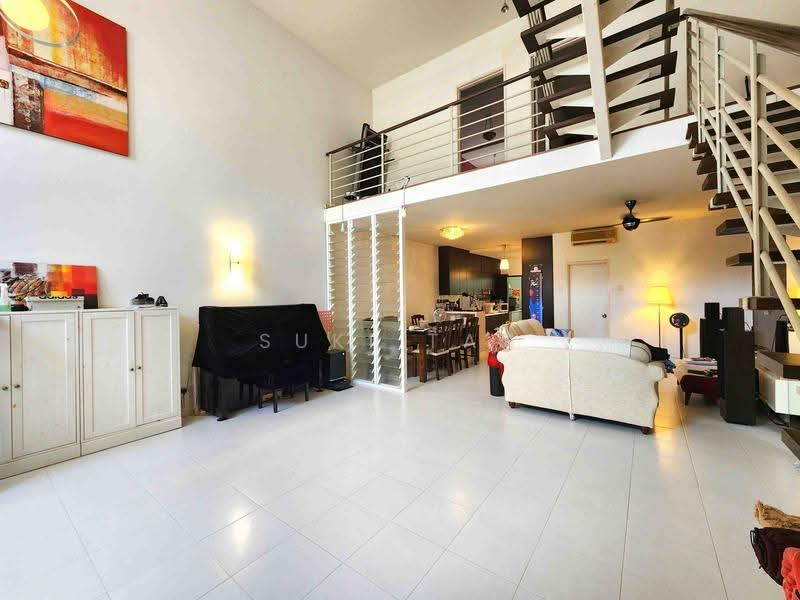 3-storey Terraced House for Sale in Lake Fields (Sungai Besi) - Suki Tan - Living Room - PropertyGuru.com.my