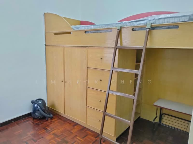 Pangsapuri untuk Dijual di Bukit Dumbar Permai - Lim Seok Cheng - Bedroom - PropertyGuru.com.my