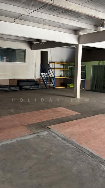 Kilang untuk Disewa di Seri Kembangan (Selangor) - Holiday Lew - Interior - PropertyGuru.com.my