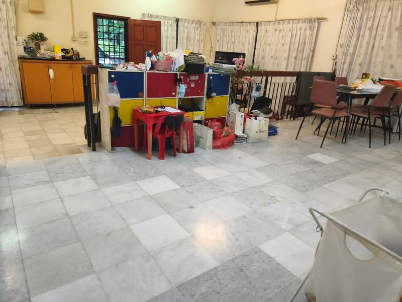 2-storey Terraced House for Sale in U8, Taman Bukit Jelutong (Shah Alam) - Alvin Seah - Living Room - PropertyGuru.com.my