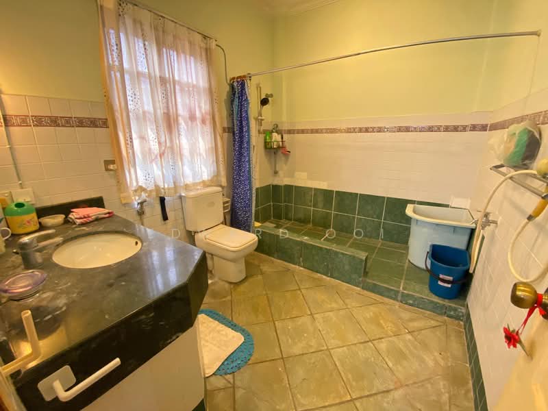Bungalow House for Sale in Taman Desa (Kuala Lumpur) - Edward Ooi - Bathroom - PropertyGuru.com.my