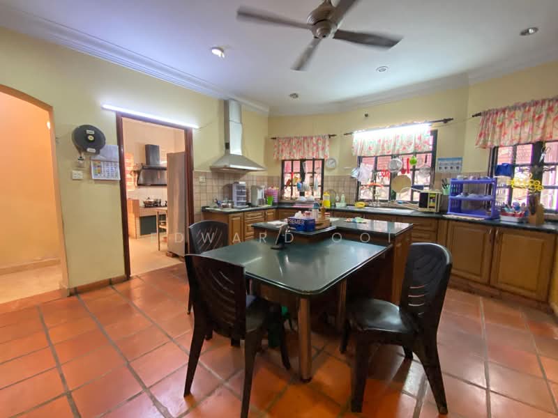 Bungalow House for Sale in Taman Desa (Kuala Lumpur) - Edward Ooi - Kitchen - PropertyGuru.com.my