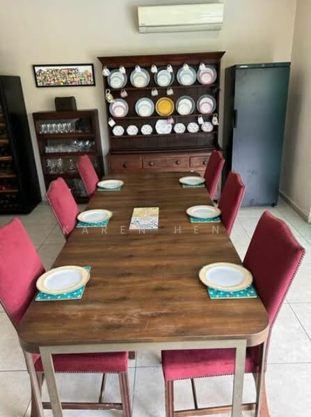 Bungalow House untuk Disewa di Leisure Farm (Gelang Patah) - Karen Heng - Dining Room - PropertyGuru.com.my