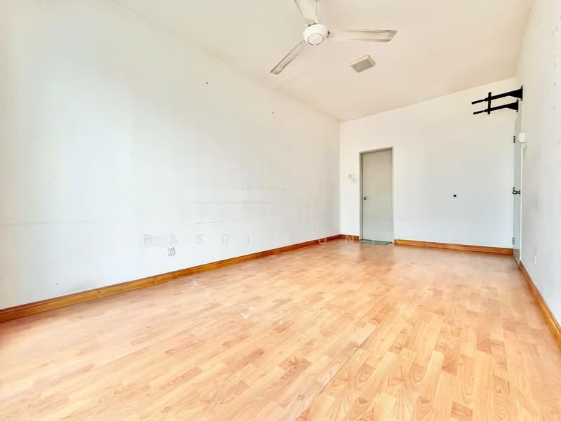 Condominium for Rent at Panorama Residences @ Batu Caves - Basri Munir - Living Room - PropertyGuru.com.my