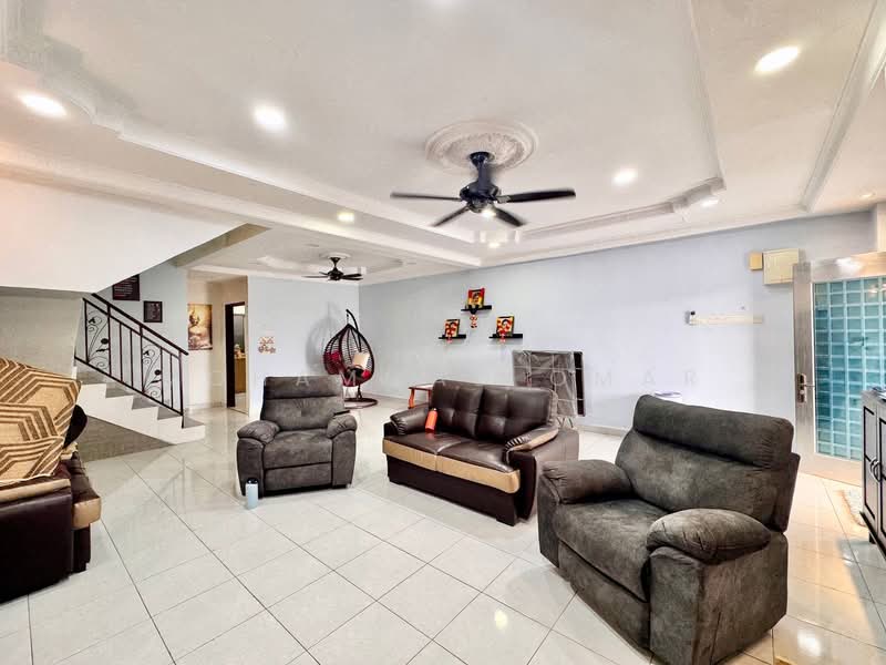 2-storey Terraced House for Sale in Taman Sri Kenari (Kajang) - Mohammad Omar - Living Room - PropertyGuru.com.my