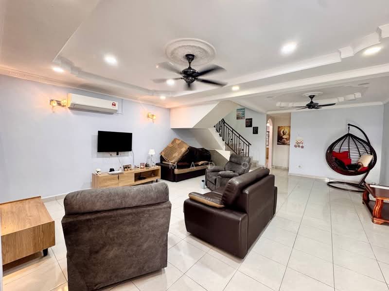 2-storey Terraced House for Sale in Taman Sri Kenari (Kajang) - Mohammad Omar - Living Room - PropertyGuru.com.my