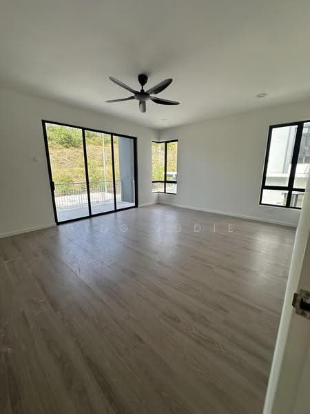 Rumah Berkembar untuk Disewa di Seremban (Negeri Sembilan) - Ding Jodie - Balcony - PropertyGuru.com.my