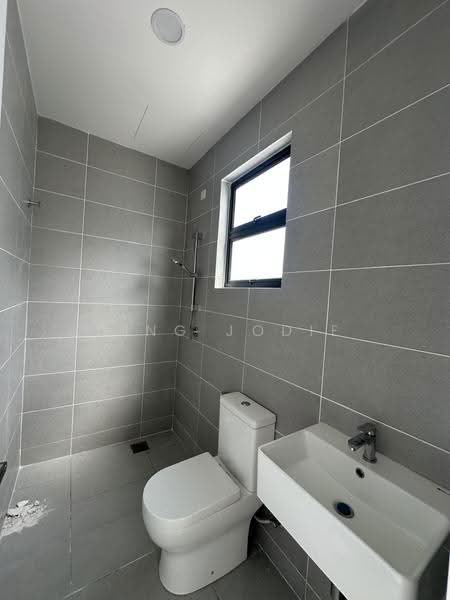 Rumah Berkembar untuk Disewa di Seremban (Negeri Sembilan) - Ding Jodie - Bathroom - PropertyGuru.com.my