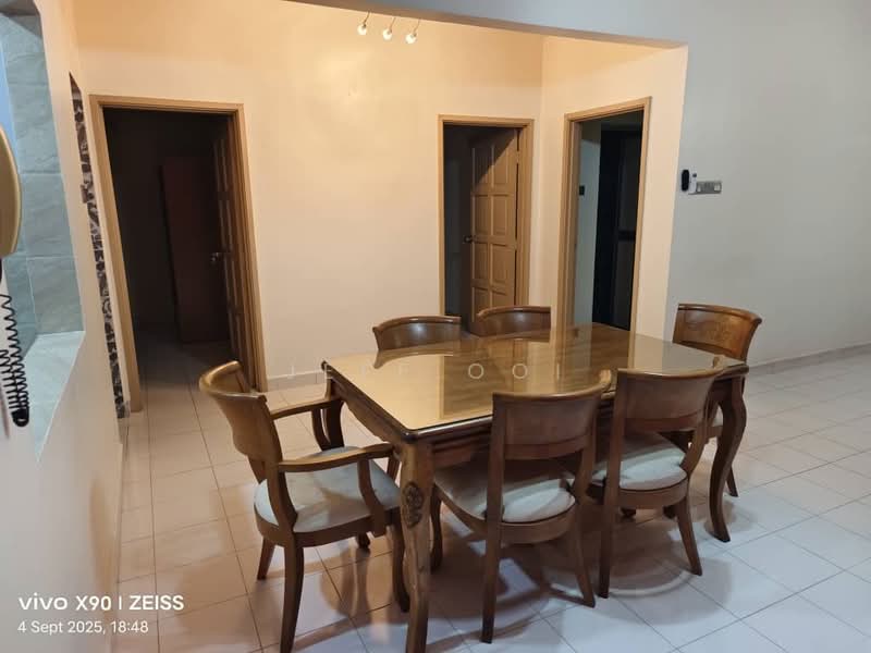 Condominium for Sale at Sri Putramas - Jeff Ooi - Dining Room - PropertyGuru.com.my