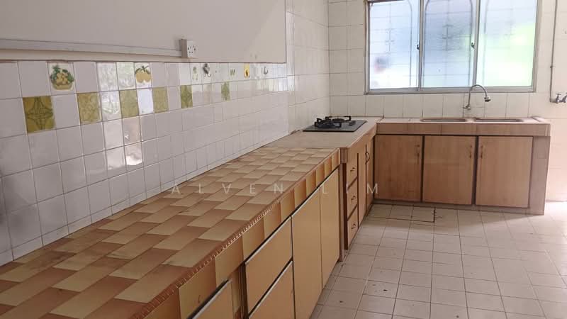 2-storey Terraced House for Sale in Taman Daya (Kepong) - Alven Lim - Kitchen - PropertyGuru.com.my