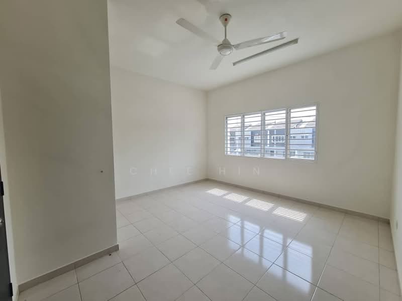 2-storey Terraced House for Sale in Bandar Puncak Alam (Puncak Alam) - Chee Hin - Interior - PropertyGuru.com.my