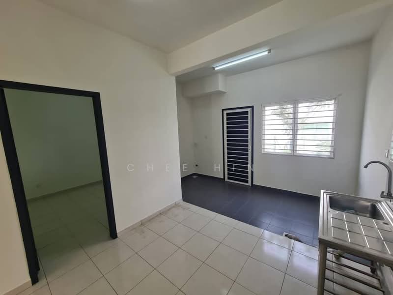 2-storey Terraced House for Sale in Bandar Puncak Alam (Puncak Alam) - Chee Hin - Interior - PropertyGuru.com.my