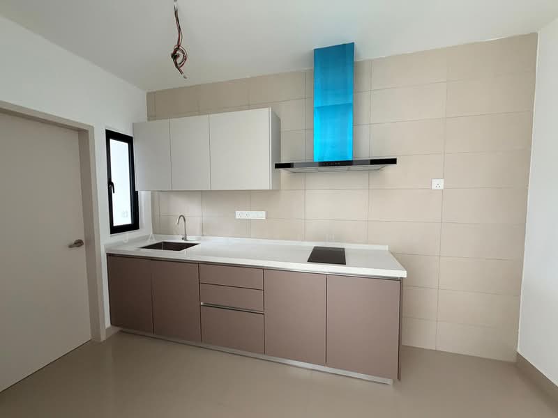 Kediaman Servis untuk Dijual di Residensi Ava @ Kiara Bay - Jayden Chong - Kitchen - PropertyGuru.com.my