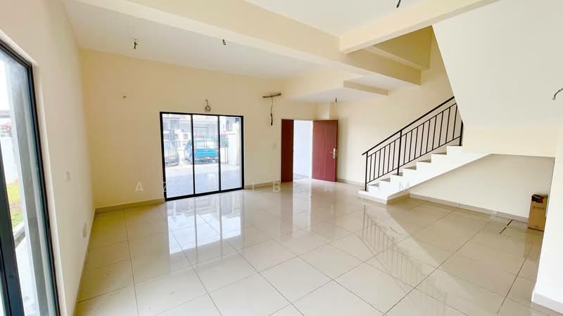 3-storey Terraced House for Sale in Gombak (Selangor) - Azli Ibrahim - Living Room - PropertyGuru.com.my