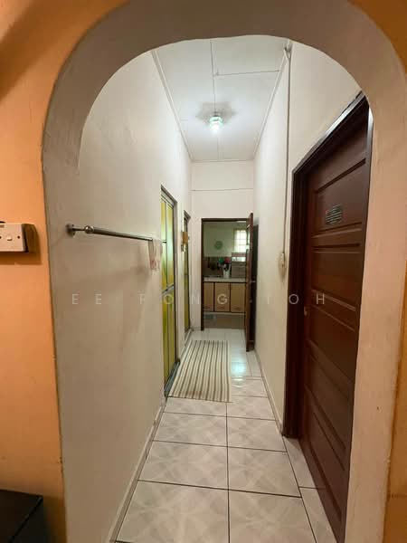 Rumah Teres 1-Tingkat untuk Dijual di Taman Ungku Tun Aminah (Skudai) - Ee Fong Toh - Corridor - PropertyGuru.com.my