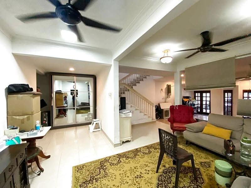 2-storey Terraced House for Sale in SS19 (Subang Jaya) - Sa'a Nordin - Living Room - PropertyGuru.com.my